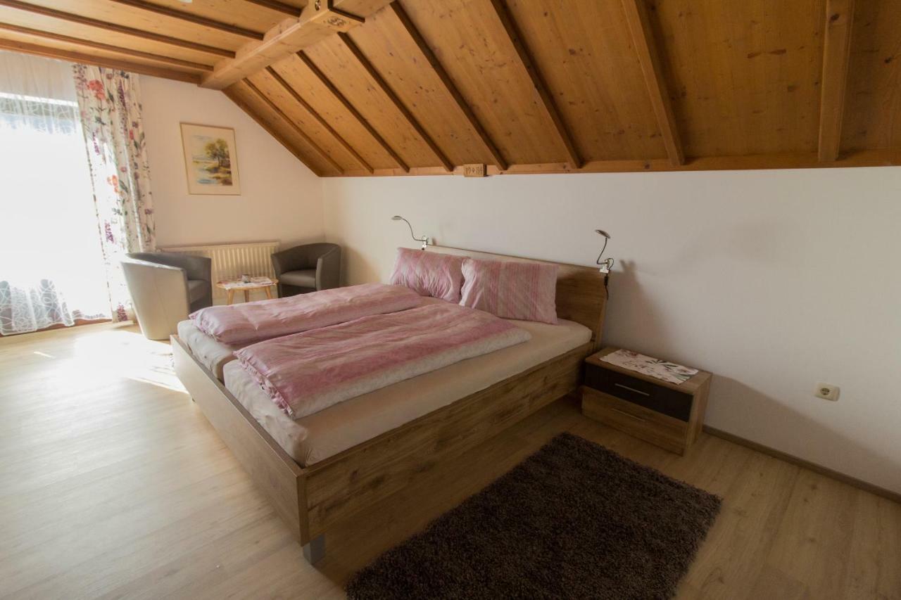 Ferienwohnung Claudia Faistenau Exteriör bild
